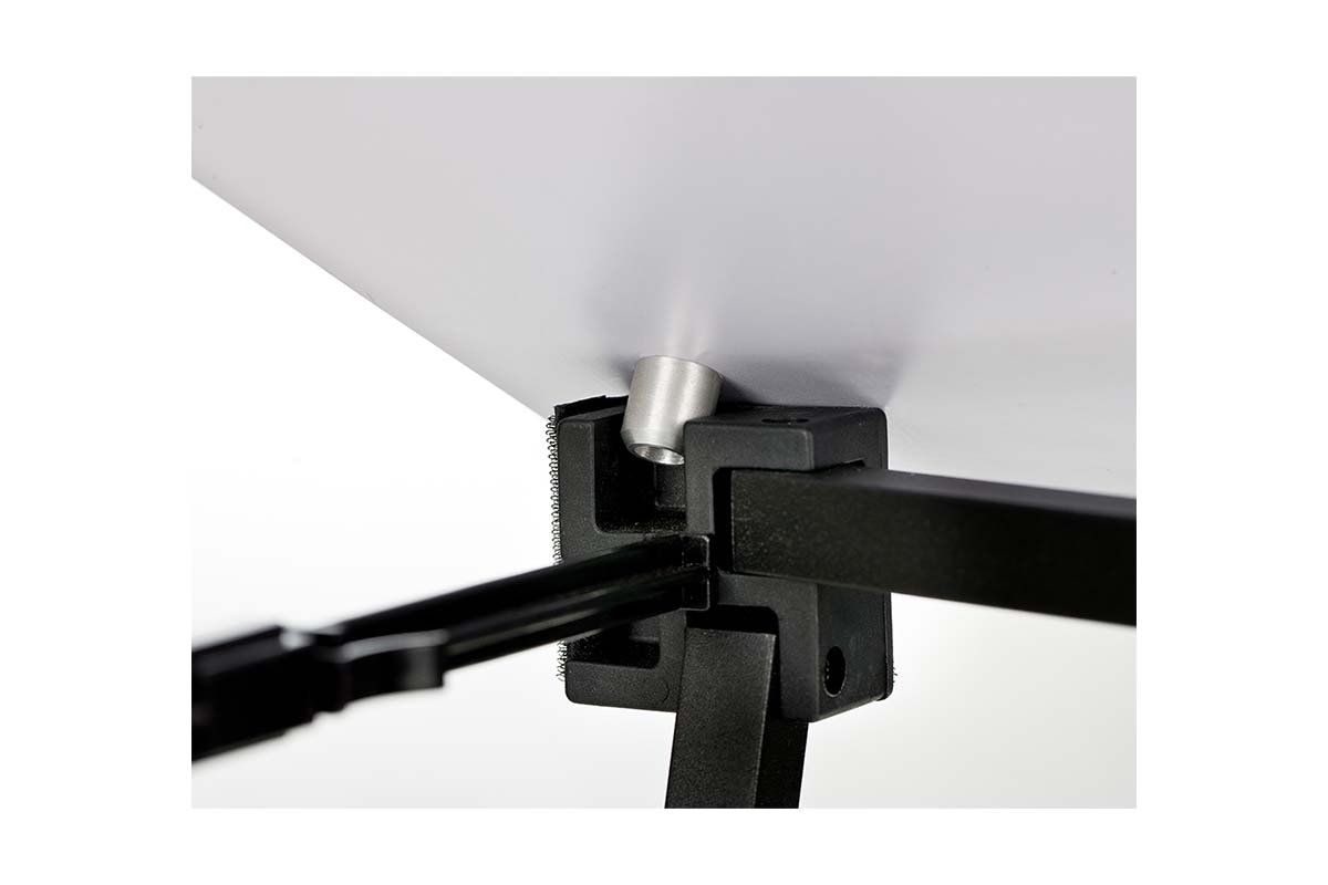 Expo-Fabric-Counter-3.jpg