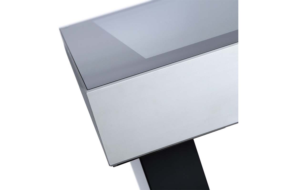 Expo-Video-Table-2.jpg