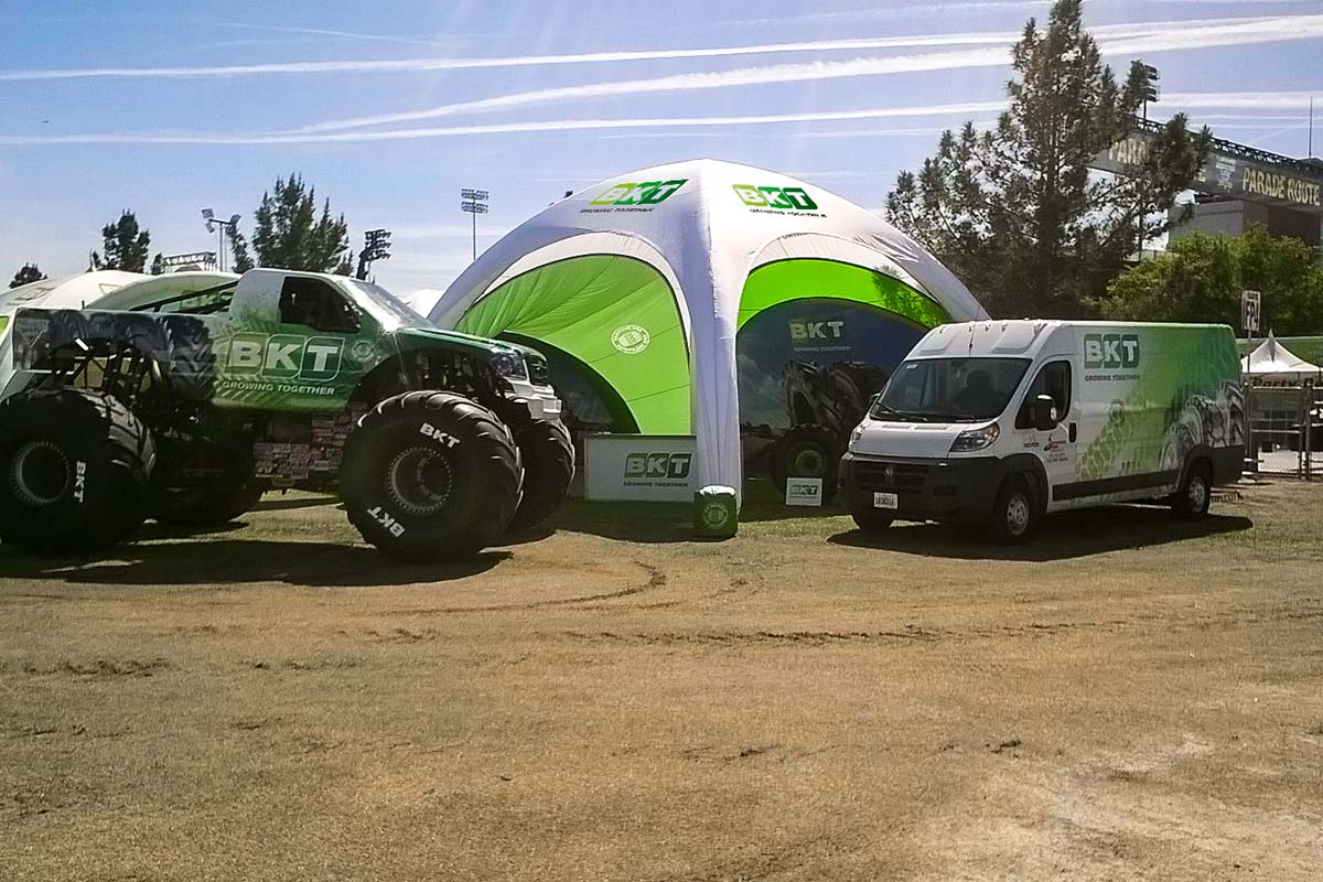 Expo-Xgloo-Tent-2.jpg