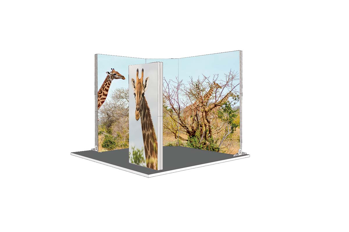 Lightbox-stand-giraffe.jpg